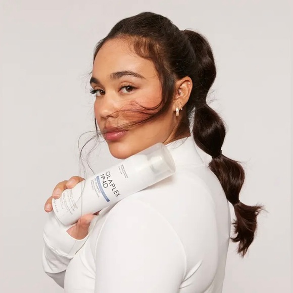 2/$30 Olaplex Product No. 4D Clean Volume Detox Dry Shampoo - Picture 7 of 11